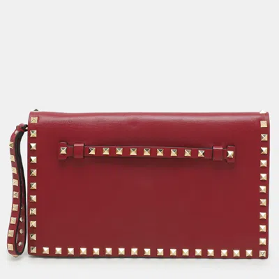 Pre-owned Valentino Garavani Burgundy Leather Rockstud Flap Wristlet Clutch