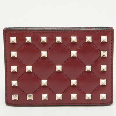 Pre-owned Valentino Garavani Burgundy Quilted Leather Rockstud Spike Card Case In Red