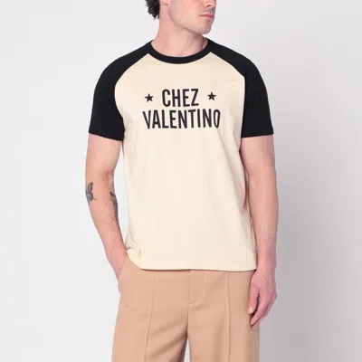 VALENTINO VALENTINO BUTTER/BLACK T-SHIRT WITH CHEZ VALENTINO PRINT