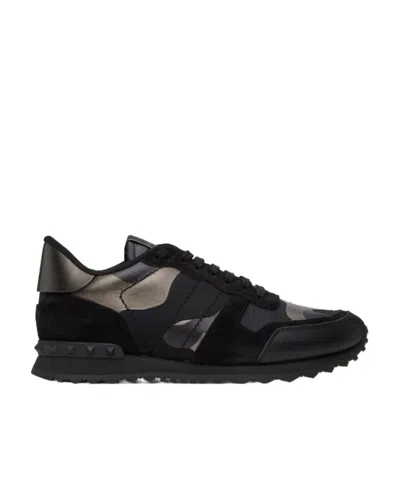 Valentino Garavani Camouflage Pattern Low Upper Board Shoes In Black