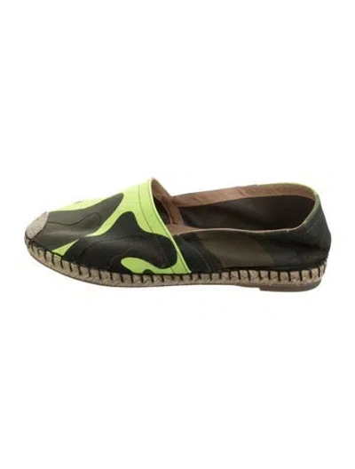 Pre-owned Valentino Garavani Canvas Camouflage Print Espadrilles In Green