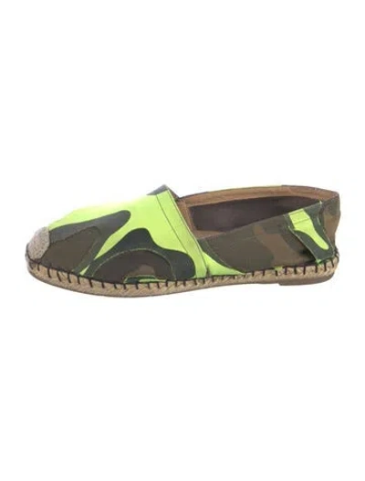 Pre-owned Valentino Garavani Canvas Printed Espadrilles In Green