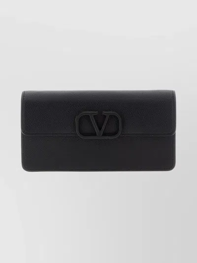 Valentino Garavani Chain Wallet Vlogo Signature Textured Finish In Black