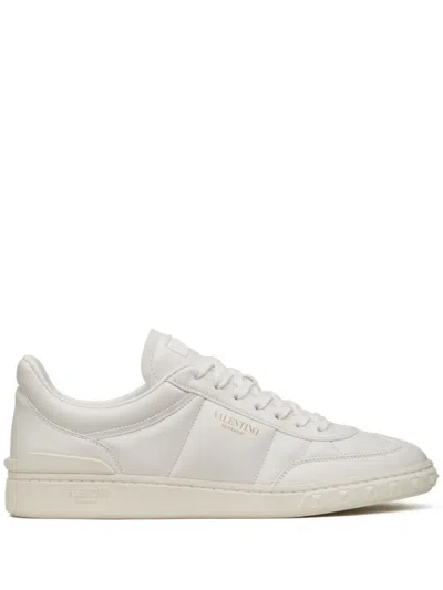 VALENTINO GARAVANI VALENTINO COMFORT SNEAKERS WITH ICONIC DESIGN AND PREMIUM LEATHER FINISH