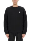 VALENTINO COTTON CREWNECK SWEATSHIRT WITH "CHEZ VALENTINO GARAVANI" PATCH