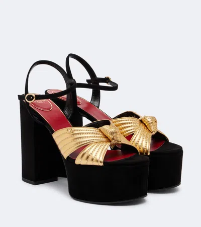 Valentino Garavani Plateausandalen Crasher Aus Metallic-leder In Black