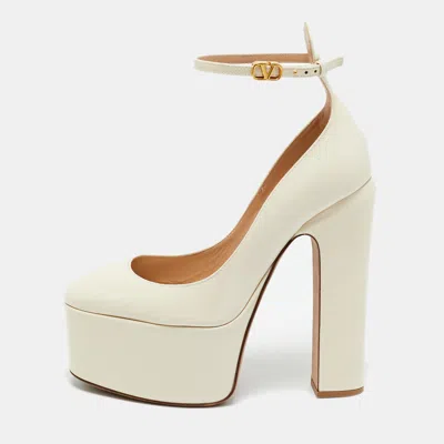 Pre-owned Valentino Garavani Cream Patent Leather Tan-go Platform Pumps Size 38.5 In White