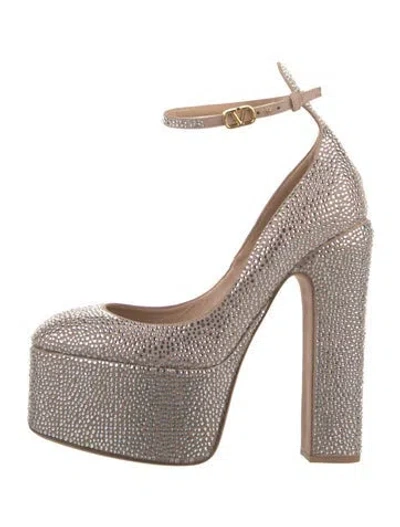 Pre-owned Valentino Garavani Crystal Crystal Embellishments Pumps In Neutrals/silver