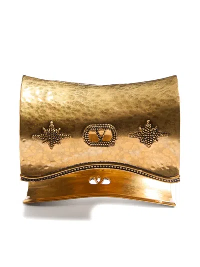 Valentino Garavani Cuffy Hammered-pattern Bracelet In Gold