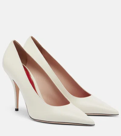 Valentino Garavani Cuttie Leather Pumps In White