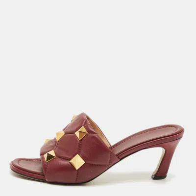 Pre-owned Valentino Garavani Dark Red Leather Roman Stud Slide Sandals Size 39