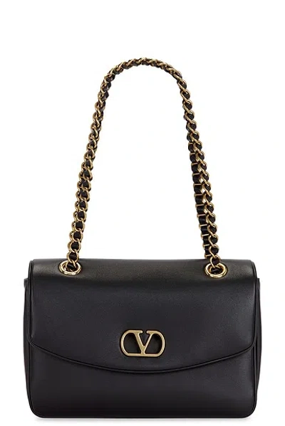 Valentino Garavani Djuna Medium Shoulder Bag In Nero