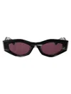 Valentino Sunglasses In 101a Blk - Gld