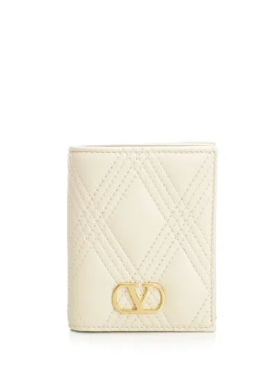 Valentino Garavani Flap French Wallet | Quiltie 67 | Nappa Deluxe/a.brass Logo Wallets White