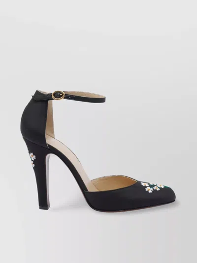 VALENTINO GARAVANI FLORAL EMBROIDERED ROUND TOE ANKLE STRAP PUMPS