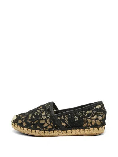 Pre-owned Valentino Garavani Floral-lace Espadrilles In Black