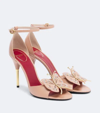 Valentino Garavani Verzierte Sandalen Flutterby Aus Leder In Pink