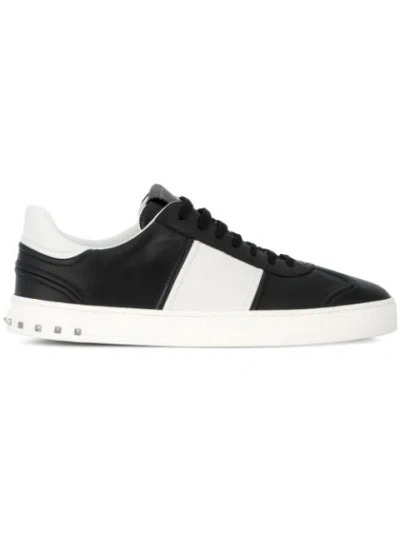 Valentino Garavani Flycrew Sneakers In Black