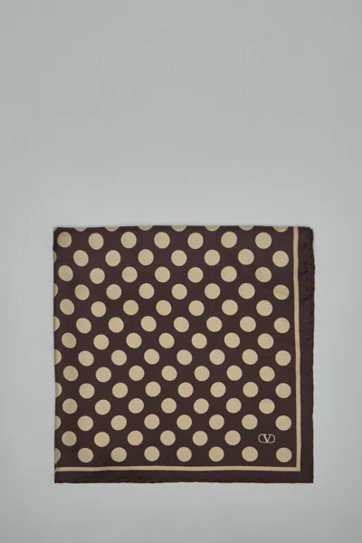 Valentino Garavani Foulard 60x60cm Dvn In Brown