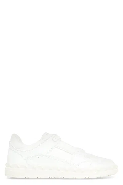 Valentino Garavani Freedots Leather Low-top Sneakers In White
