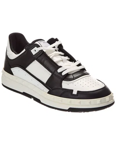 VALENTINO GARAVANI VALENTINO FREEDOTS LEATHER SNEAKER