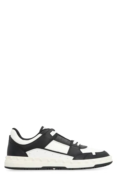 VALENTINO GARAVANI FREEDOTS LOW-TOP SNEAKERS