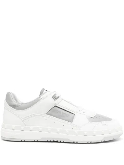 Valentino Garavani Valentino Freedots Leather Sneaker In White