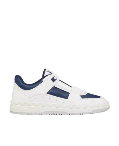 VALENTINO GARAVANI VALENTINO GARAVANI FREEDOTS LACE-UP SNEAKERS