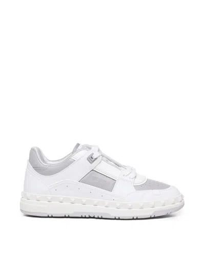 Valentino Garavani Freedots Sneakers With Rockstud Detail In White, Grey