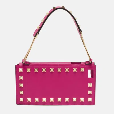 Pre-owned Valentino Garavani Fuchsia Leather Rockstud Wristlet Iphone Case In Pink