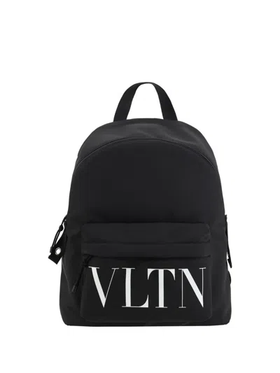 Valentino Garavani Backpacks In Nero/bianco