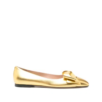 Valentino Garavani Ballet Flats In Gold
