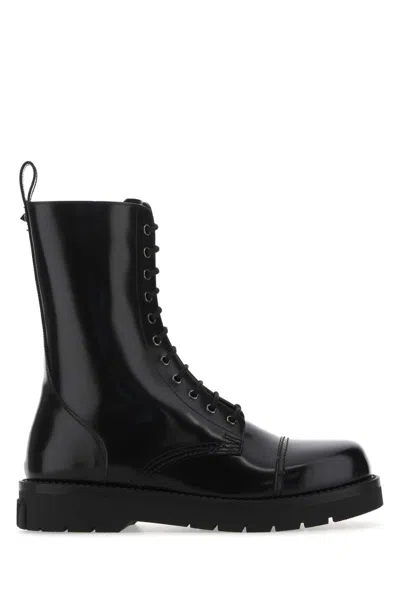 Valentino Garavani Valentino Leather Combat Boot In Black