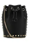 Valentino Borsa Mini In Pelle Nera Con Rivetti Piramidali E Chiusura A Cordoncino
