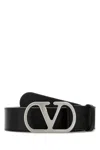 Valentino Garavani Black Leather Vlogo Belt In Black