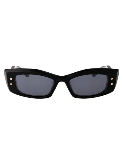 Valentino Garavani Blk Acetate Sunglasses In Black