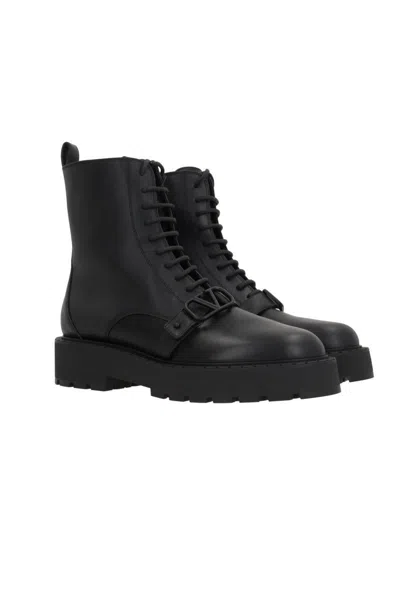 Valentino Garavani Boots In Black