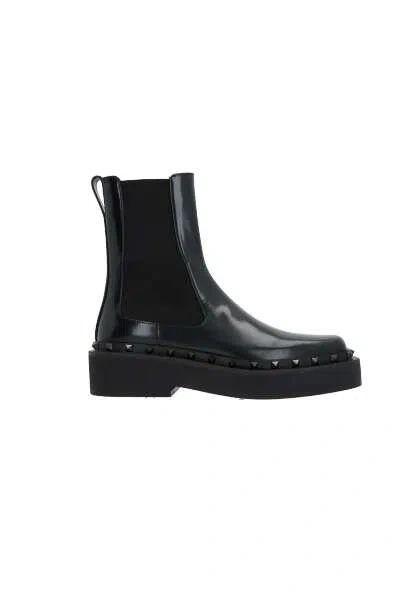 Valentino Garavani Boots In Black