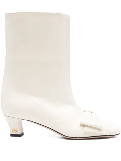 Valentino Garavani Bowow Leather Boots In Neutral