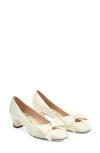 Valentino Bowow Pumps In Ivory