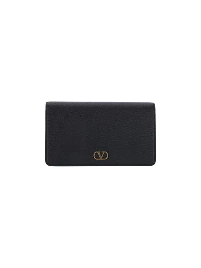 Valentino Garavani Chic Mini Clutch Bag For Women In Black