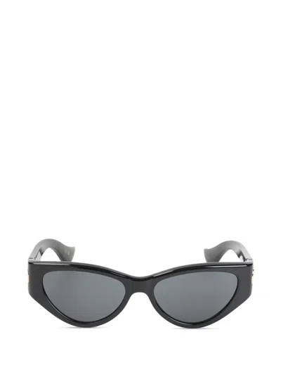 Valentino Garavani Eyewear Logo Cat-eye Sunglasses In Black
