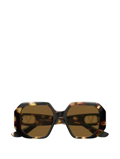 Valentino Garavani Eyewear Vlogo Geometric-frame Sunglasses In Brown