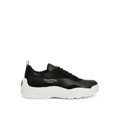 Valentino Garavani Gumboy Low-top Sneakers With Suede Detail And Contrast Logo Print In Black
