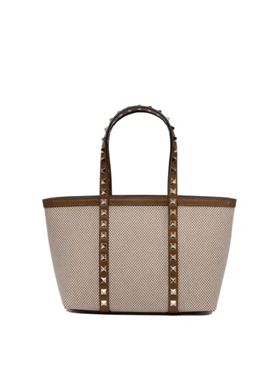 Valentino Garavani Small Shopping Bag Rockstud In Beige