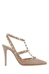 Valentino Rockstud 105 Grained Leather Pumps In Poudre