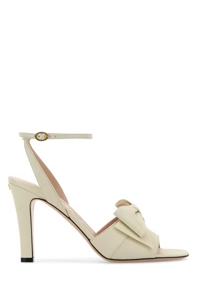 Valentino Garavani Ivory Leather Bowow Sandals In Neutral