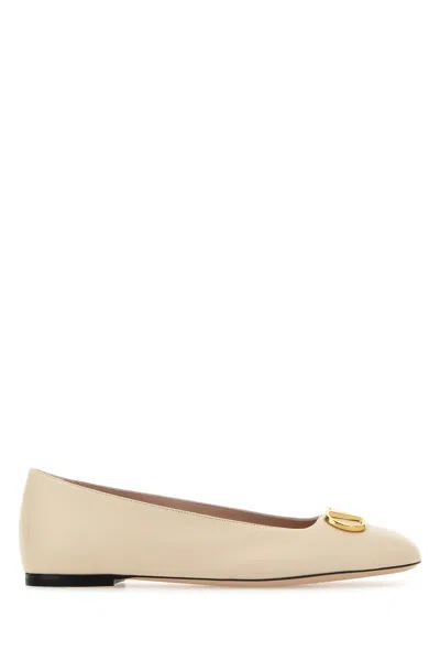 Valentino Garavani Ivory Leather Vlogo Signature Ballerinas In White