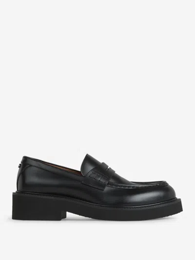 Valentino Garavani Leather Logo Moccasins In Black