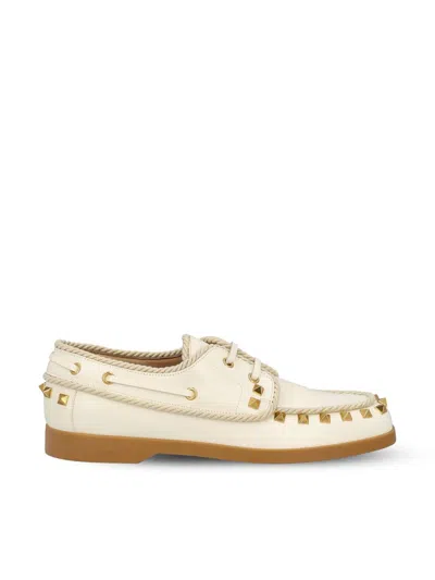 Valentino Garavani Low Shoes In Neutral